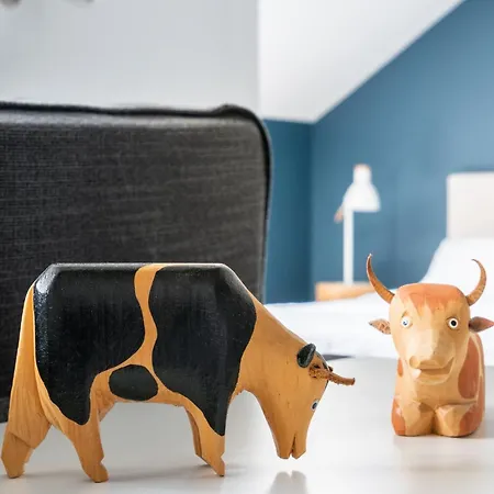 Charming Designer Attic شقة *